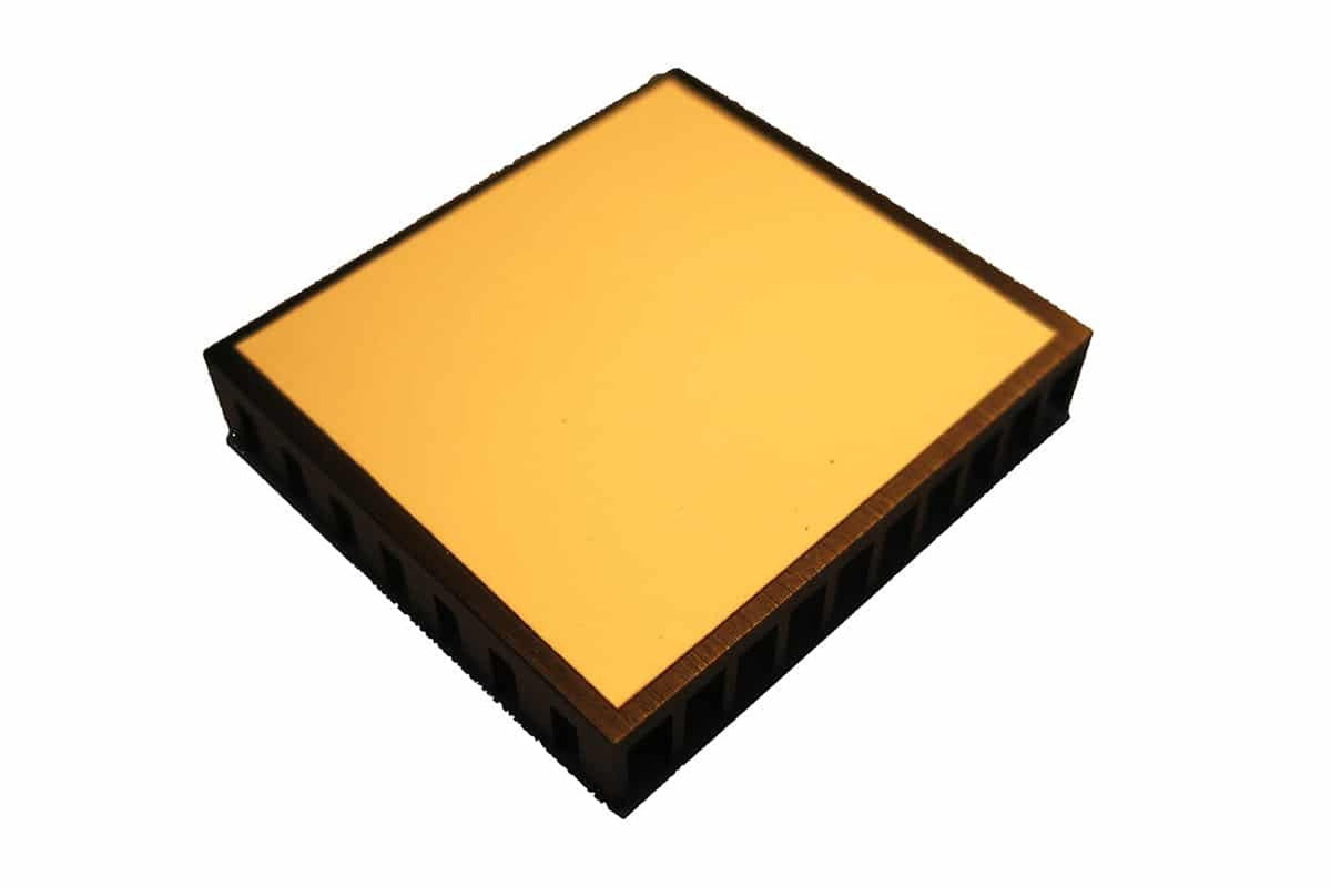RFDesign - Heatsink (31mm x 28mm) with Acrylic Adhesive Thermal Pad