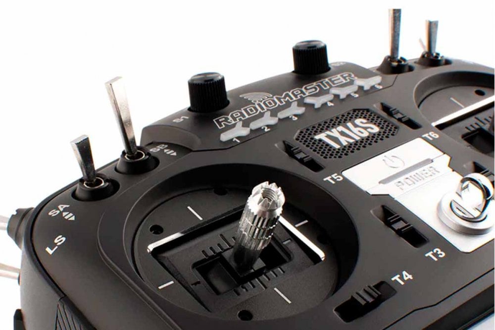RadioMaster - TX16s MKII - 4in1 (LBT) V4 Hall Gimbal